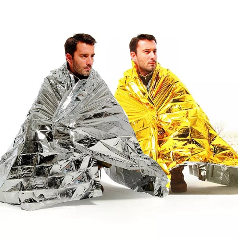 Outdoor first aid Thermal blanket